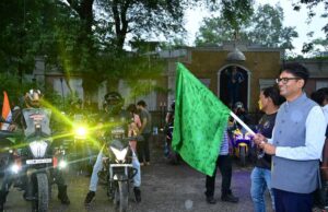स्वतंत्रता दिवस की पूर्व संध्या पर रायगढ़ में निकला भव्य तिरंगा फ्लैग मार्च