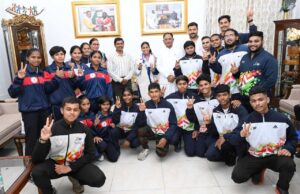 राष्ट्रमंडल खेलों की रजत पदक विजेता ज्ञानेश्वरी यादव का मुख्यमंत्री निवास में भव्य स्वागत