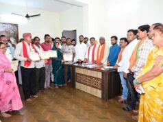 उप मुख्यमंत्री विजय शर्मा ने कवर्धा के हितग्राहियों को सौंपे पीएम आवास योजना शहरी 2.0 के स्वीकृति पत्र