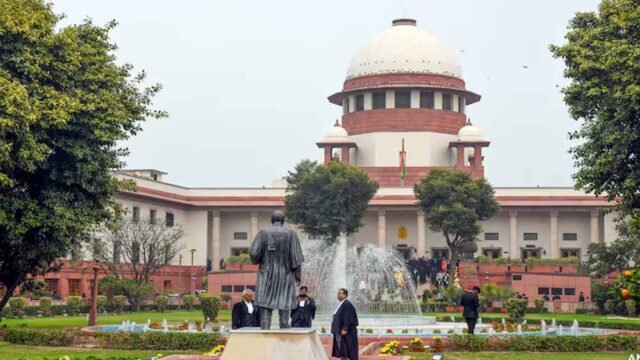 Supreme_Court_93-2.jpg