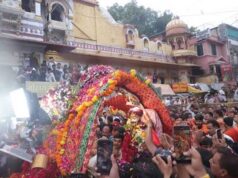 श्रावण के प्रथम सोमवार भगवान महाकाल मनमहेश स्वरूप में नगर भ्रमण पर निकले