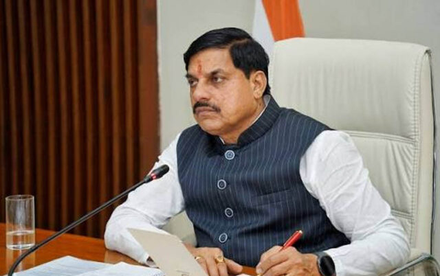 mohan_77_2.jpg
