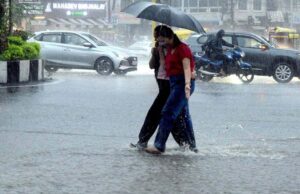 83 Km/h का मानसूनी बवंडर! 2 साइक्लोनिक सर्कुलेशन से 18 राज्यों में बिगड़ेगा मौसम