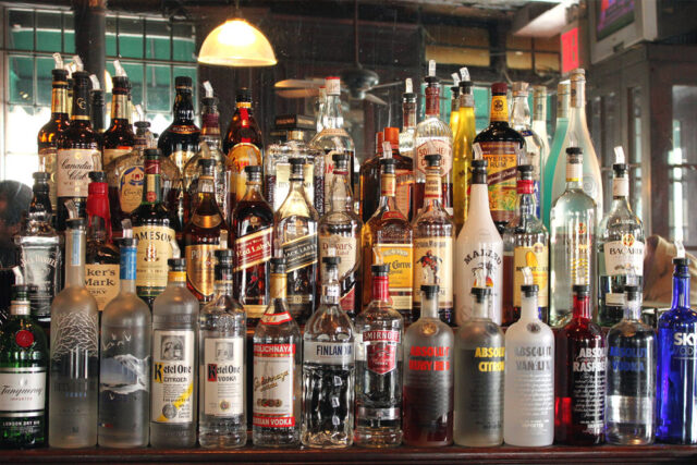 wine_liquor_1A_80_3.jpg
