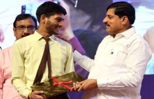 1.21 लाख विद्यार्थियों के खातों में राशि ट्रांसफर, CM ने कहा- सफलता को सिर पर न चढ़ने दें