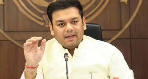 ‘सत्ता में रहते नहीं की लोधी समाज की चिंता, आज वोट के लिए पी रहे हैं चाय’: अखिलेश पर बरसे मंत्री संदीप सिंह