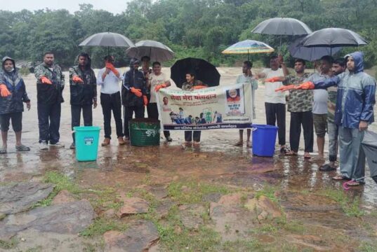 सेवा मेरा योगदान’ अभियान के तहत जल स्रोतों की साफ-सफाई