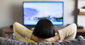FREE में TV देखना पड़ेगा महंगा? TRAI ला सकता है नया नियम, Smart TV यूजर्स को लग सकता है झटका