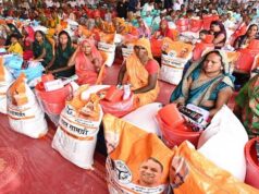 बाढ़ प्रभावितों के साथ खड़ी योगी सरकार, राहत अभियानों के तहत 3.36 लाख लंच पैकेट वितरित