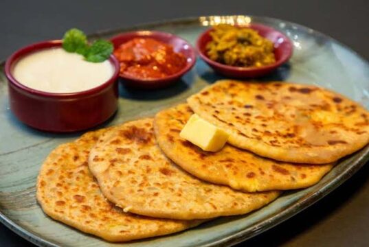 सूरत का फेमस बाजरे का भरवां पराठा, स्वाद ऐसा कि एक से ही भर जाएगा पेट
