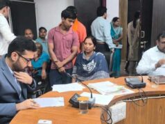कलेक्टर लंगेह ने जनदर्शन में सुनी आमजनों की समस्याएं, निराकरण के दिए निर्देश