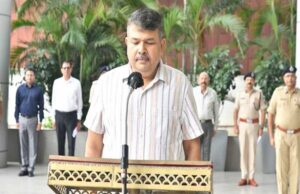 पुलिस मुख्यालय में हुआ राष्ट्रगान एवं राष्ट्रगीत का सामूहिक गायन