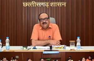 मुख्य सचिव ने विभागों में रिक्त पदों और भर्तियों की स्थिति की ली उच्च स्तरीय बैठक