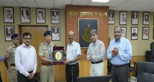 उत्तर पूर्वी पुलिस अकादमी के प्रशिक्षु पुलिस अधिकारियों ने की पुलिस महानिदेशक से भेंट