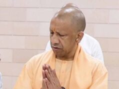 सीएम योगी ने दो परिवारों को दी आर्थिक सहायता