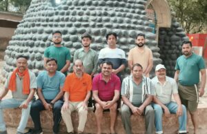 बजरंग भक्त मंडल ने की 900 किलो हरे चारे की सेवा, शरद पूर्णिमा पर आज होगा 51 किलो दूध की खीर का वितरण