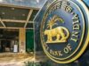 कच्चा तेल बढ़ा तो RBI बढ़ा सकता है रेपो रेट, 5.25% से 5.50% होने की संभावना