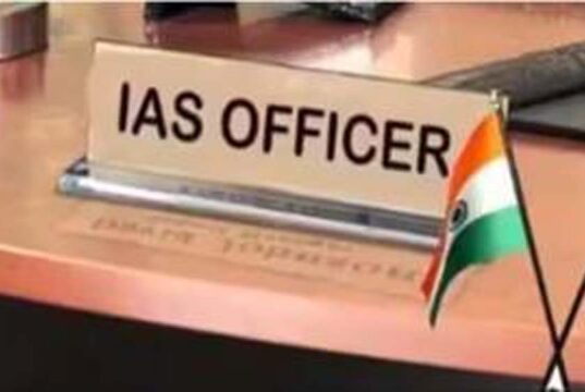 UP में बड़ा प्रशासनिक फेरबदल, 15 IAS और 23 PCS अधिकारियों का तबादला; कई विभागों में बदली जिम्मेदारी