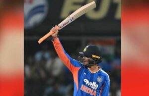 अभिषेक शर्मा ने T20I में रचा इतिहास, छक्कों के मामले में सूर्यकुमार यादव को पछाड़ा