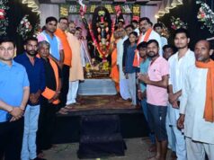 नवरात्रि पर उप मुख्यमंत्री विजय शर्मा ने पिपरिया में विभिन्न दुर्गा उत्सव समितियों के पंडालों में पहुंचकर की पूजा-अर्चना