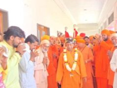 विजयादशमी पर गोरक्षपीठाधीश्वर ने किया महायोगी गोरखनाथ का विशिष्ट पूजन, लोक कल्याण की प्रार्थना की