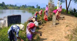माटी में रोजगार- प्रतिदिन 300 रुपए की मजदूरी से श्रमिक परिवारों को मिला मजबूत आर्थिक आधार, पलायन पर लगी रोक