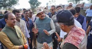 सीएम डॉ. मोहन यादव बोमा स्थल पहुंचे, कृष्णमृग और नीलगायों के स्थानांतरण अभियान का किया निरीक्षण