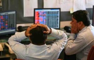 Jio लिस्टिंग से पहले शेयर बाजार में भारी गिरावट, सेंसेक्स-निफ्टी धड़ाम; IT शेयरों में मची बिकवाली