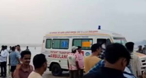 रायगढ़ बीच पर बड़ा हादसा, पुणे के 8 छात्रों की समुद्र में डूबने से मौत