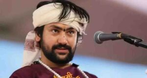 धीरेंद्र शास्त्री का समाजसेवियों पर तंज, बोले- 1 केला, 6 लोग और 40 फोटो से बेहतर है दिखावा न करें