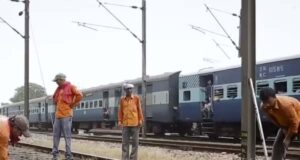 रेलवे में 5165 पदों पर बंपर भर्ती, 12वीं पास और ग्रेजुएट युवाओं के लिए मौका