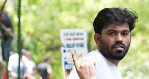 ज्ञानेश कुमार का इस्तीफा मांगना पड़ा भारी! प्रदर्शन में बुजुर्ग की मौत, अभिजीत दीपके पर चलेगा मर्डर केस?