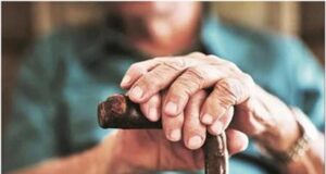 यूपी के बुजुर्गों को हर महीने ₹1,500! वृद्धावस्था पेंशन की नई पात्रता और नियम जानें