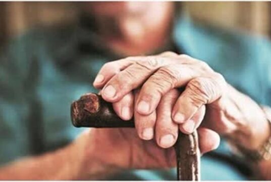 यूपी के बुजुर्गों को हर महीने ₹1,500! वृद्धावस्था पेंशन की नई पात्रता और नियम जानें