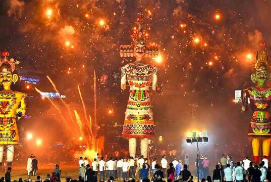 Dussehra 2026: दशहरा कब है? नोट कर लें विजयादशमी की सही तारीख और रावण दहन का मुहूर्त