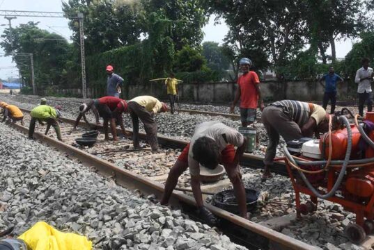सागर: बीना-आगासौद तीसरी रेल लाइन का काम तेज, 15 अक्टूबर तक बदले रूट से चलेंगी 17 ट्रेनें