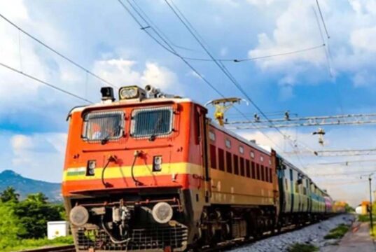 यात्रियों के लिए बड़ी खबर, हटिया-LTT स्पेशल ट्रेन 12 अक्टूबर से चलेगी, रायपुर-बिलासपुर समेत 5 स्टेशनों पर ठहराव