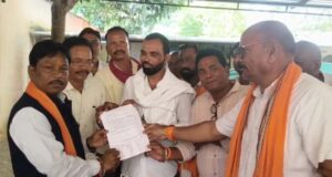 CG में बाढ़ से फसल बर्बाद, किसानों ने 21 क्विंटल प्रति एकड़ के हिसाब से मांगा मुआवजा