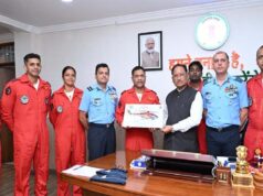CM विष्णुदेव साय से मिली सारंग टीम, राज्योत्सव में स्वदेशी ‘ध्रुव’ हेलीकॉप्टर दिखाएंगे हवाई करतब