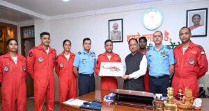 CM विष्णुदेव साय से मिली सारंग टीम, राज्योत्सव में स्वदेशी ‘ध्रुव’ हेलीकॉप्टर दिखाएंगे हवाई करतब
