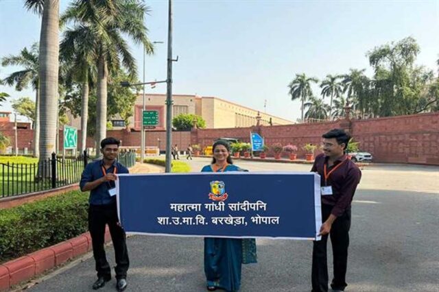 Ghandhi_05.jpg