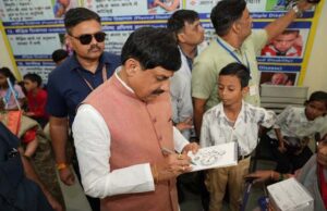मुख्यमंत्री डॉ. यादव ने मुरैना जिला दिव्यांगजन पुनर्वास केंद्र का किया निरीक्षण