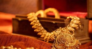 सोना-चांदी की कीमतों में भारी गिरावट, दिवाली पर खरीदें या करें इंतजार? जानें निवेश की रणनीति