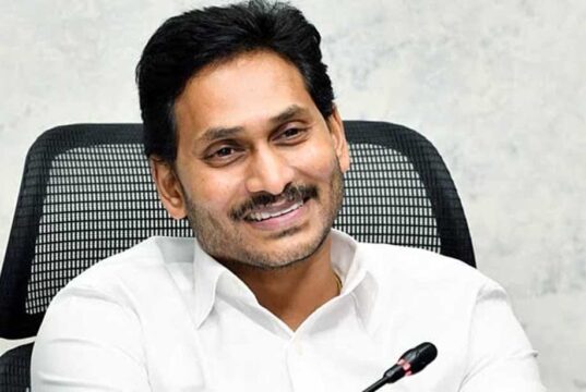 2029 चुनाव से पहले INDI गठबंधन में शामिल होंगे जगन मोहन रेड्डी? YSRCP की रणनीति पर सियासी चर्चा तेज