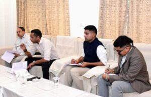 लोक निर्माण विभाग के सचिव ने निर्माण कार्यों की प्रगति की समीक्षा की