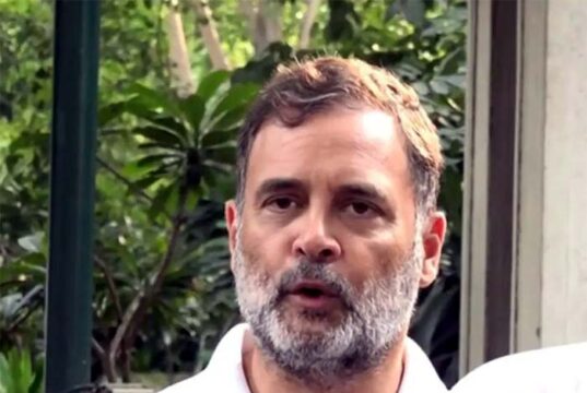 राहुल गांधी के खिलाफ महिला पत्रकार की शिकायत, बदसलूकी का आरोप