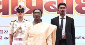 युवा बड़े सपने देखें, अपनी सफलता को समाज और राष्ट्र की सेवा से जोड़ें : राष्ट्रपति द्रौपदी मुर्मु