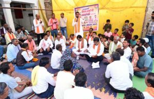 उपमुख्यमंत्री विजय शर्मा ने ग्राम लोहझरी में ग्रामीणों के बीच बैठकर किया सीधा संवाद