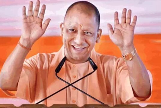 योगी सरकार में परिवार की बंदिशें टूटीं, लखनऊ की कई बेटियों ने हासिल किया मुकाम